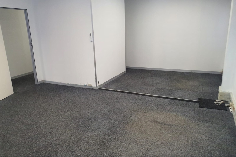To Let commercial Property for Rent in Humerail Eastern Cape
